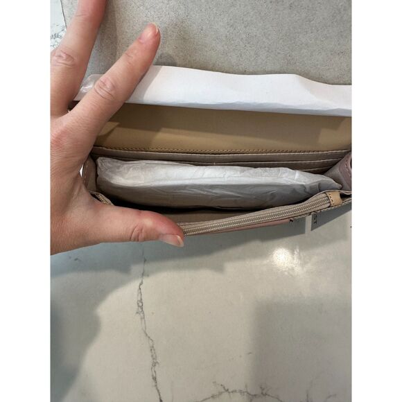 NWT Nine West Lockup Wallet Crossbody Bag Beige Logo Pattern - Picture 5 of 7